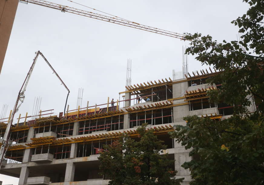 Evo šta kažu brojke: U kojim sektorima u BiH ima najviše radnika?