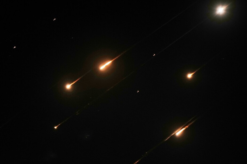 Iran izveo niz napada na američke i izraelske ciljeve