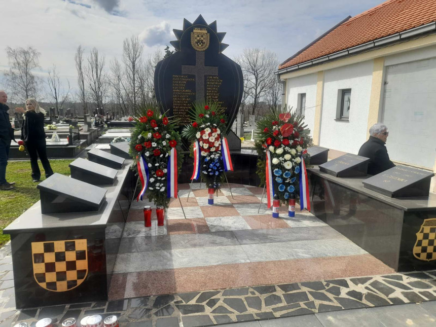 U Modranu kod Dervente ipak obilježena godišnjica formiranja brigade HVO, srpski borci u znak protesta prošli pored groblja (VIDEO)