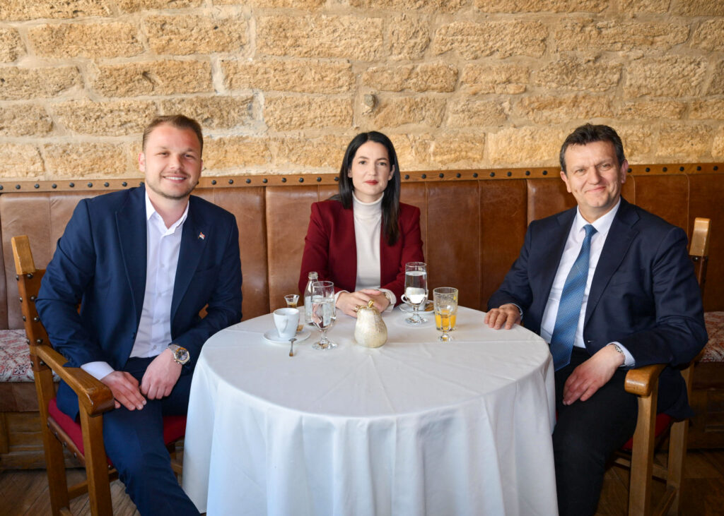 Formiran tim za izradu zajedničke programske platforme – za sada bez Vukanovića Formiran tim za izradu zajedničke programske platforme – za sada bez Vukanovića