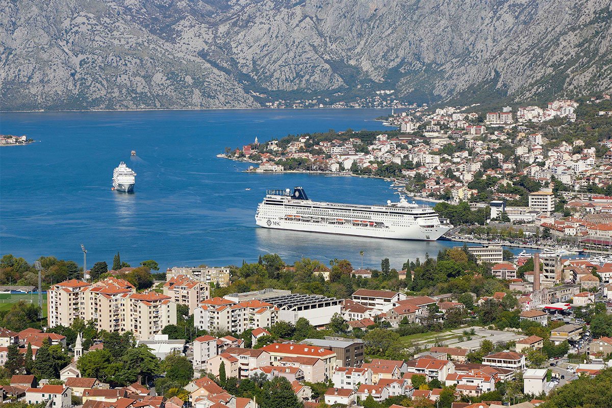 Rat promijenio planove za ljetovanje: Crna Gora među svjetskim hit destinacijama