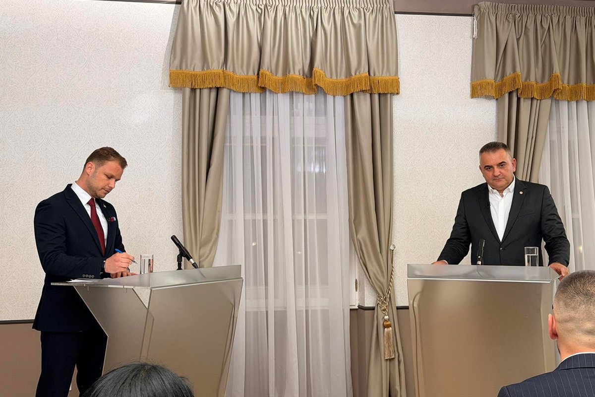 TV-debata Minića i Stanivukovića: Mnogo optužbi, malo predloženih rješenja TV-debata Minića i Stanivukovića: Mnogo optužbi, malo predloženih rješenja