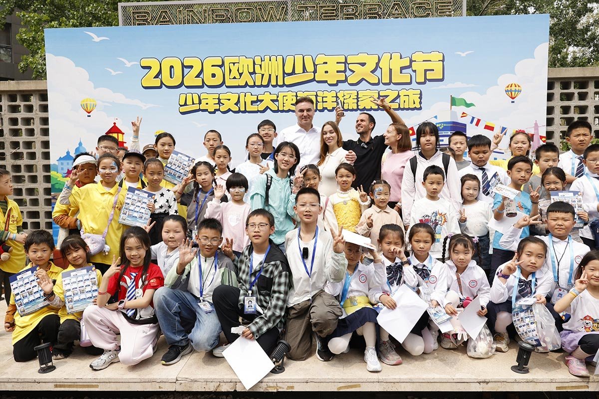 BiH zablistala u Pekingu: Studenti i poznati putopisac privukli mase