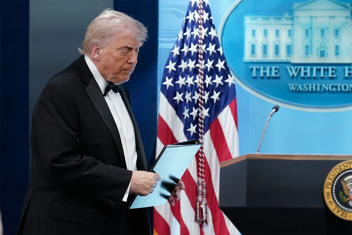 SAD uvode pasoše sa likom Donalda Trampa, kako će izgledati (FOTO)