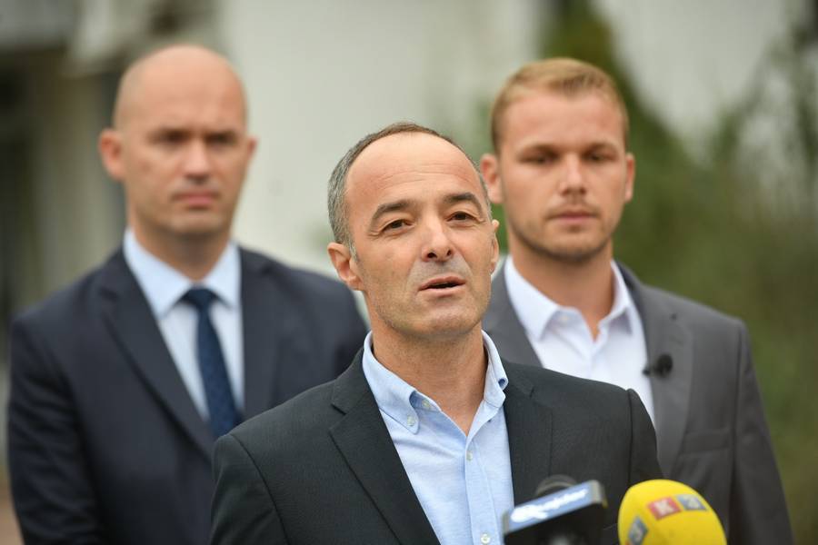 Stanivuković uhljebio bivšeg direktora „Vodovoda“