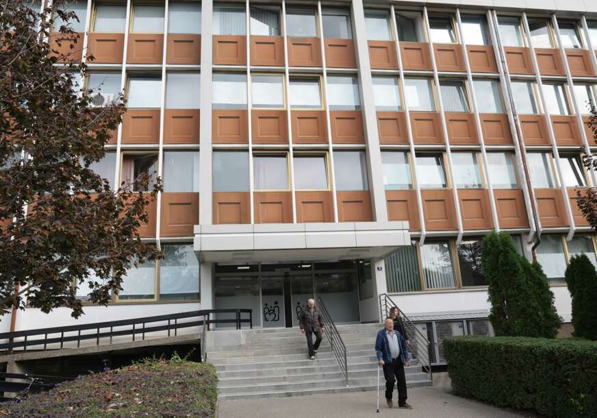 Iz FZO RS stiže upozorenje: Skoro 10.000 penzionera od 1. maja ostaje bez osiguranja, a ovo je razlog