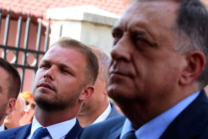 MALO SAVEZNICI, MALO NEPRIJATELJI Kako se kroz godine mijenjao odnos Dodika i Stanivukovića