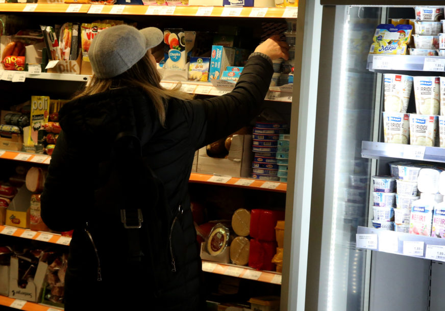 NUTELA, MESO, DŽEM Sve ovo jeftinije u Njemačkoj nego u BiH, GDJE JE LOGIKA? NUTELA, MESO, DŽEM Sve ovo jeftinije u Njemačkoj nego u BiH, GDJE JE LOGIKA?