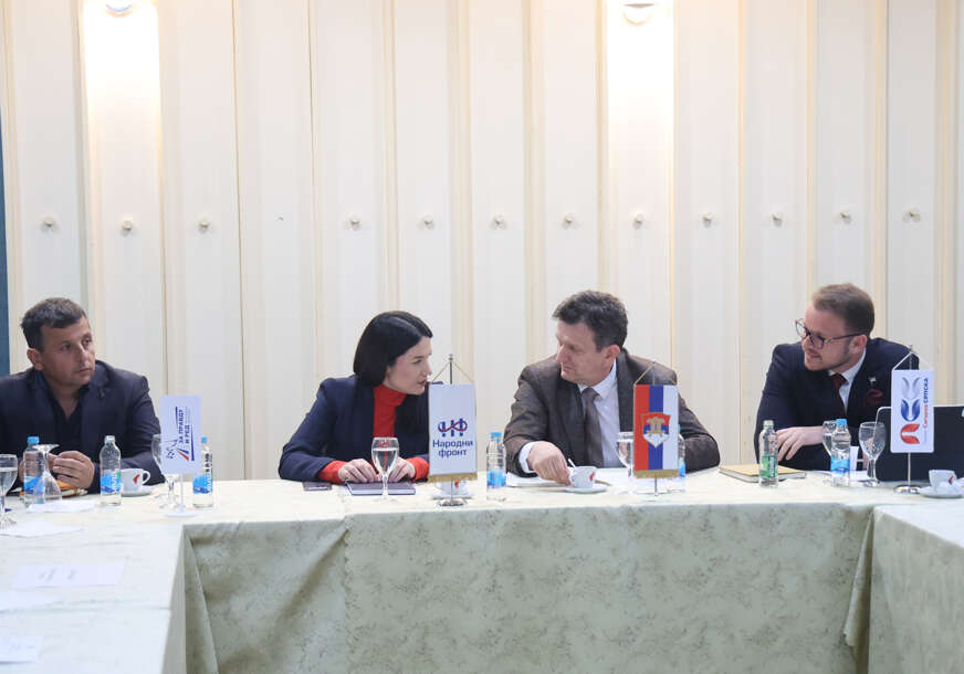 (VIDEO) „PONOVO U LJUBAVI“ Vukanović tvrdi da su Stanivuković i Trivićeva udruženi protiv njega i SDS, zbog čega će se „GORKO KAJATI“