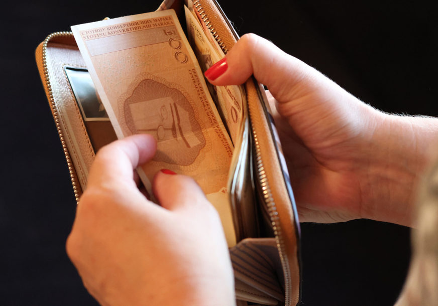 Dodik iznio plan: Ovi poslodavci će svojim RADNICIMA DATI 13. PLATU, ali samo pod jednim uslovom