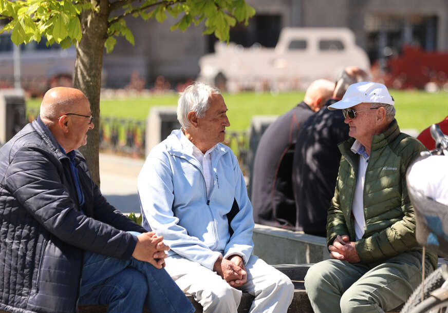 PENZIONERI, NE DAJTE SVOJ NOVAC! Advokat tvrdi da FZO Srpske nema pravo da traži 10,2% od inostrane penzije