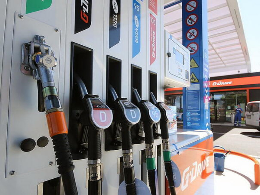 Vlada Srbije dodatno smanjila akcize na naftne derivate Vlada Srbije dodatno smanjila akcize na naftne derivate