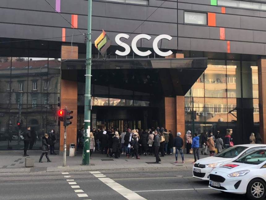 Dojava o bombi u dva tržna centra u Sarajevu, zaprijećeno i Denisu Bećiroviću