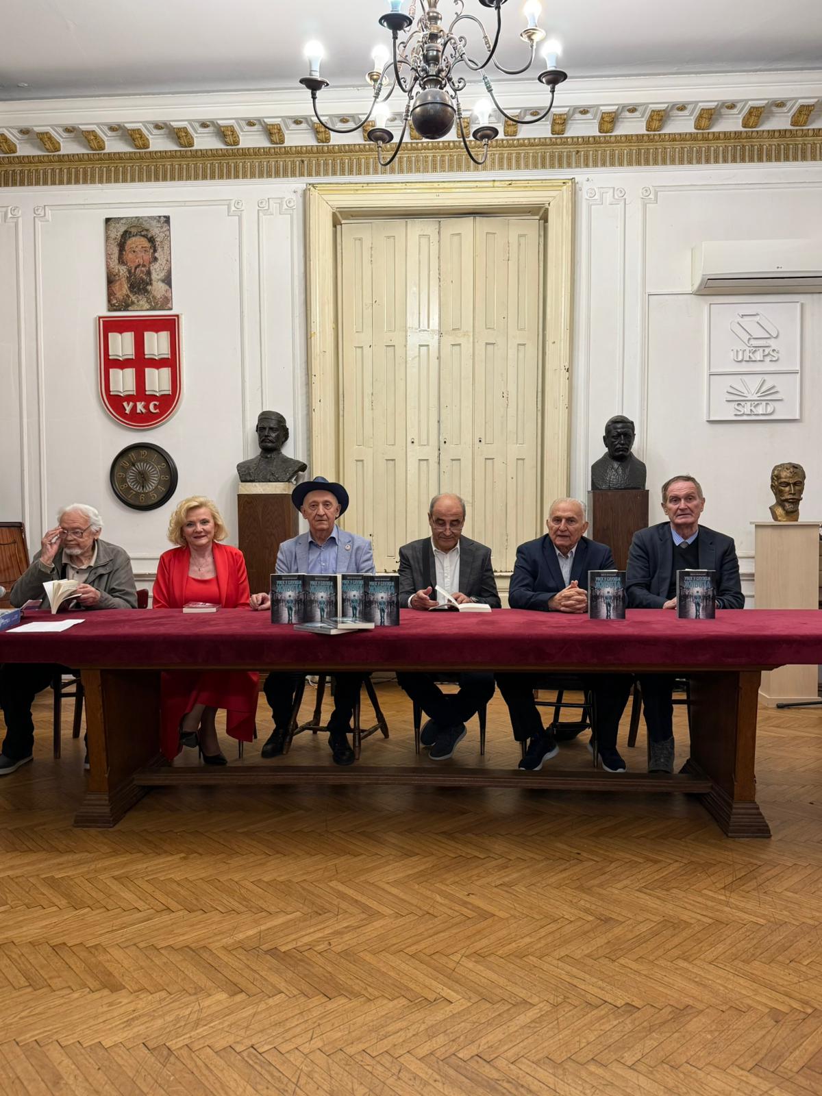 U Udruženju književnika Srbije predstavljena knjiga o čuvenom srpskom hirurgu: Profesor Đukić od Glamoča do Beograda i Londona