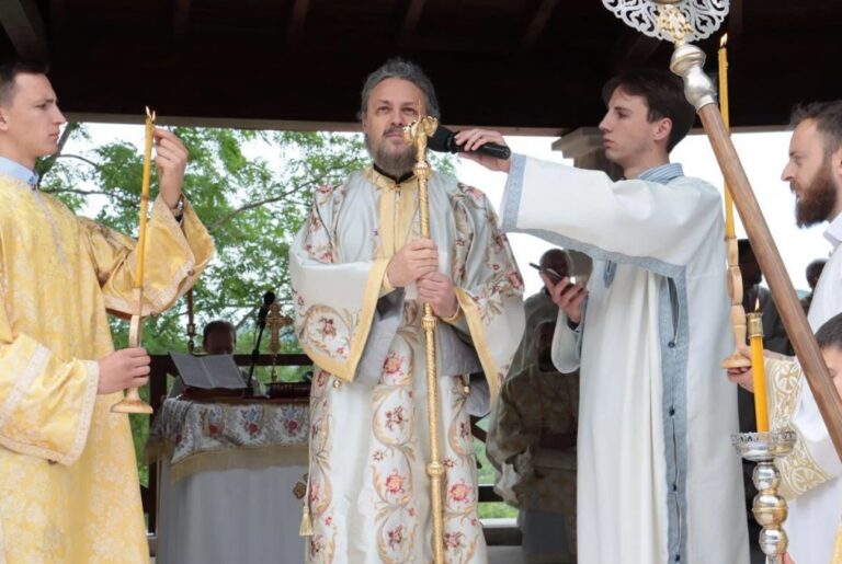 Vladika Maksim o čudu Svetog Vasilija i blažene majke Ane