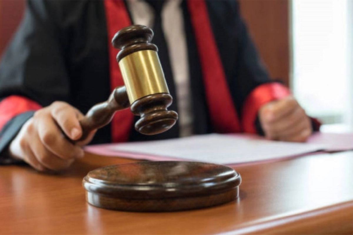 Sudi se načelniku Vlasenice zbog veličanja Mladića i Karadžića Sudi se načelniku Vlasenice zbog veličanja Mladića i Karadžića