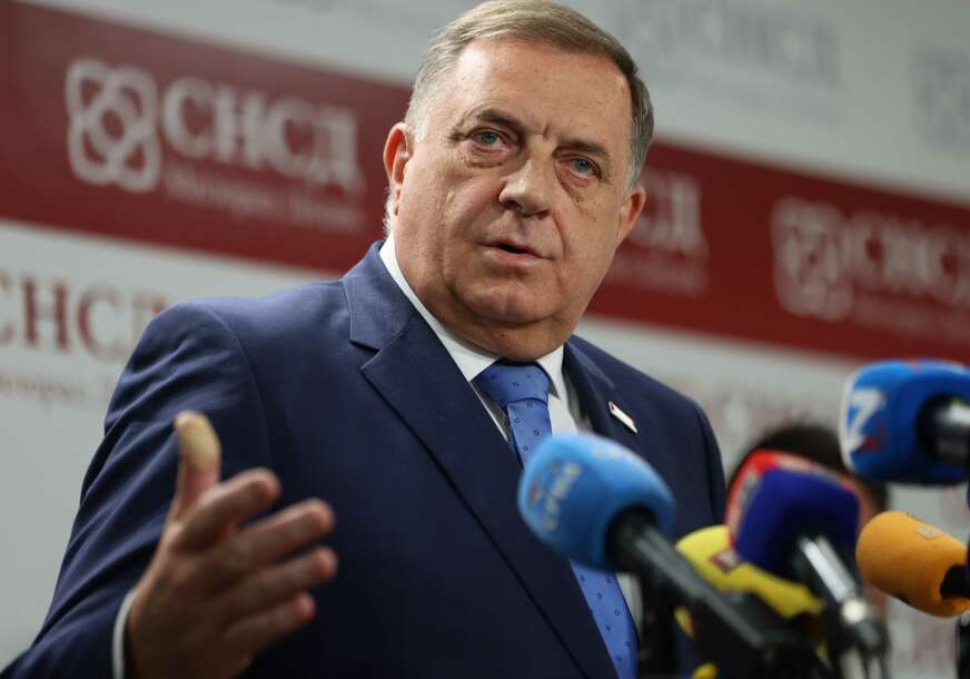 „Ne dozvoljavam da ni najmanja sjenka padne“ Dodik očekuje da iz skupštinske procedure budu povučene izmjene i dopune Zakona o obaveznom zdravstvenom osiguranju
