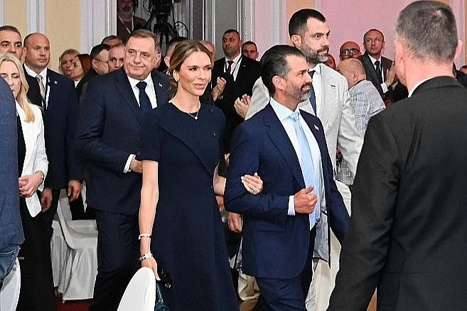 Guardian: Zašto milijardu dolara iz energetskih ugovora na Balkanu ide nepoznatoj kompaniji povezanoj s Trumpom Guardian: Zašto milijardu dolara iz energetskih ugovora na Balkanu ide nepoznatoj kompaniji povezanoj s Trumpom