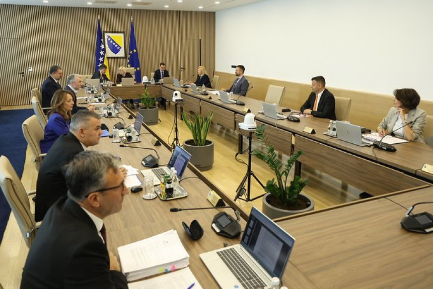 Više novca za državne institucije, SNSD jača BiH Više novca za državne institucije, SNSD jača BiH