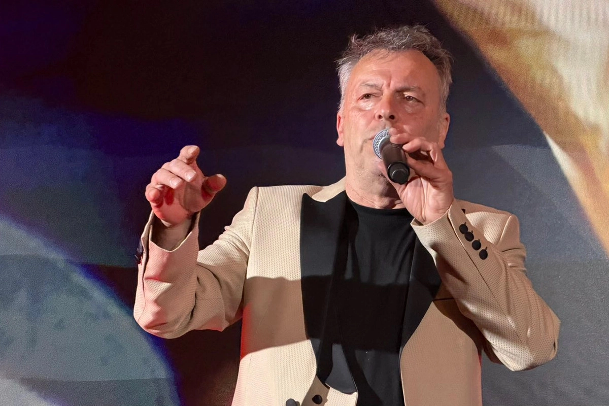 Zaplovio „Pijani brod“: Objavljen novi album Neleta Karajlića (VIDEO)