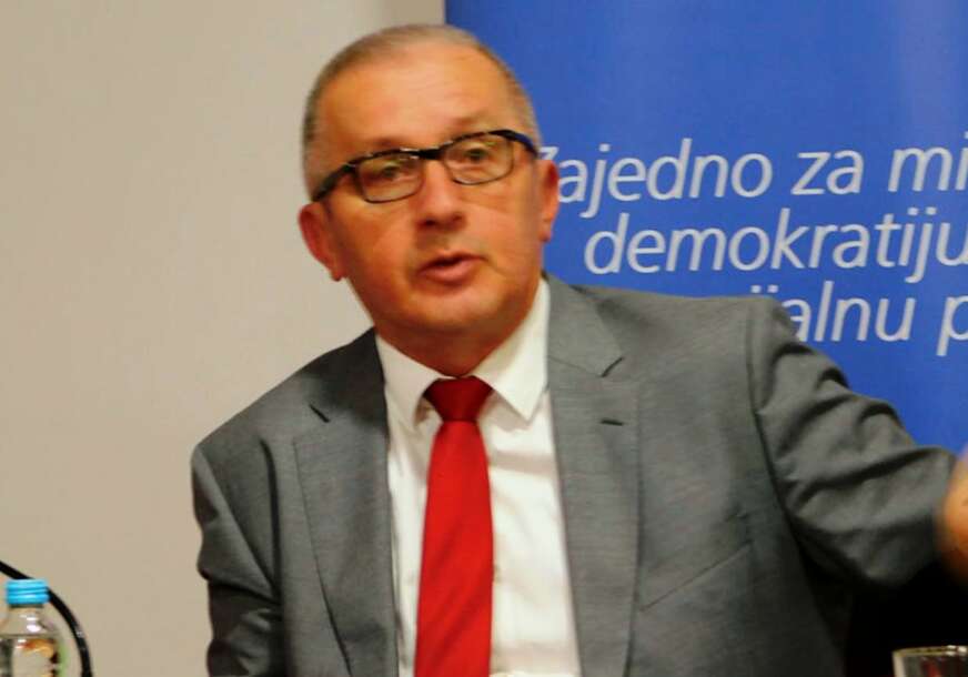 Profesor Mitrović o presudi Suda BiH: Dodik može biti kandidat za sve funkcije, osim za predsjednika Republike Srpske Profesor Mitrović o presudi Suda BiH: Dodik može biti kandidat za sve funkcije, osim za predsjednika Republike Srpske