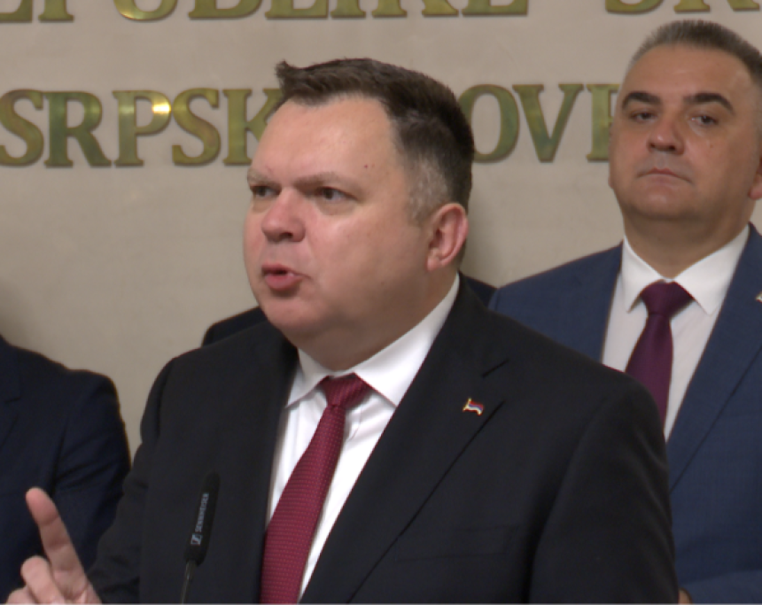 Perica Stanić: Šta kriju Minić i Budimir o povezanosti visokih funkcionera sa švercom kokaina?! Perica Stanić: Šta kriju Minić i Budimir o povezanosti visokih funkcionera sa švercom kokaina?!