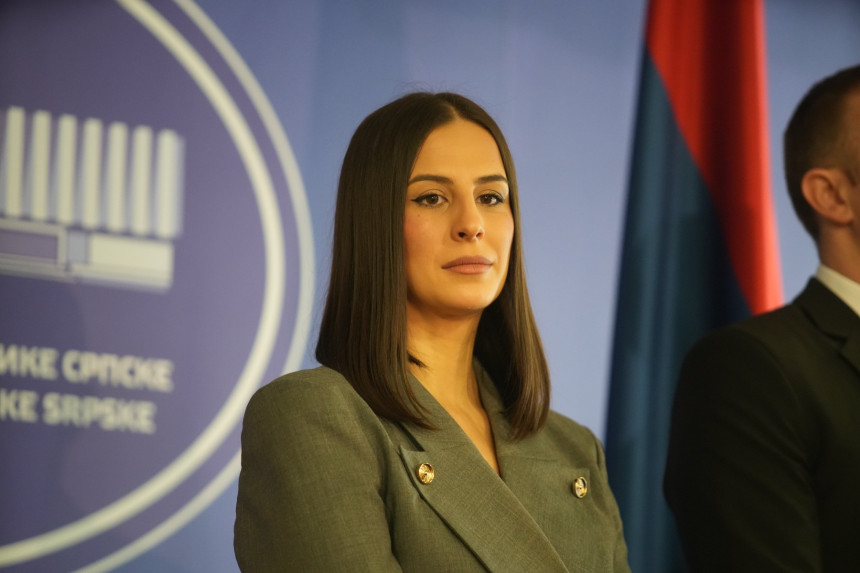 Vlast donosi hitne zakone, ali ih ne primjenjuje Vlast donosi hitne zakone, ali ih ne primjenjuje